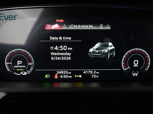 Used 2022 Audi e-tron S Premium Plus AWD/4WD image 7