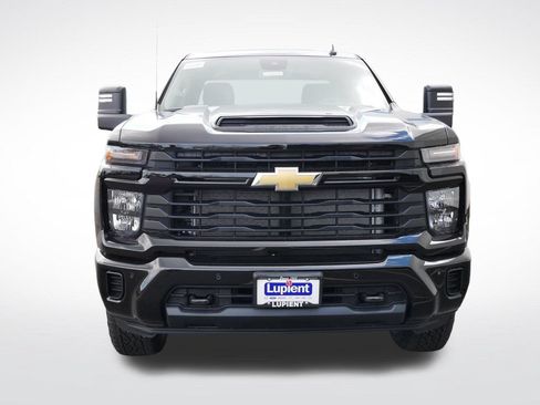 New 2026 Chevrolet Silverado 2500 Custom w/ Custom Value Package AWD/4WD image 10
