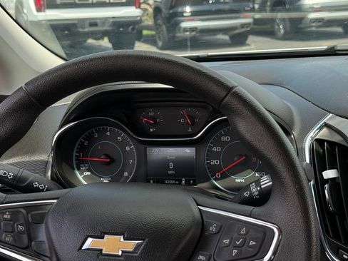 Used 2017 Chevrolet Cruze LT FWD image 7