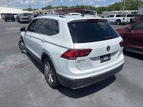 Used 2018 Volkswagen Tiguan SEL Premium AWD/4WD image 8