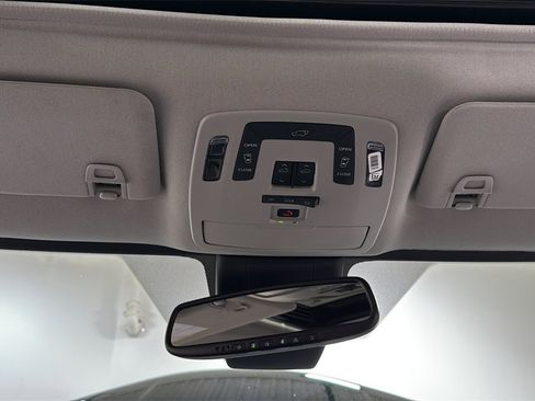 Used 2024 Toyota Sienna XLE image 11