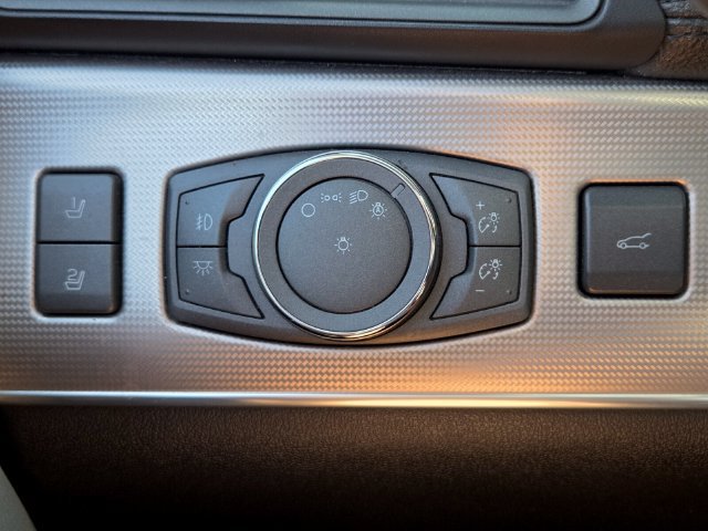 Used 2015 Lincoln MKX FWD image 23