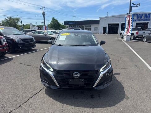 Used 2023 Nissan Altima 2.5 SV AWD/4WD image 2