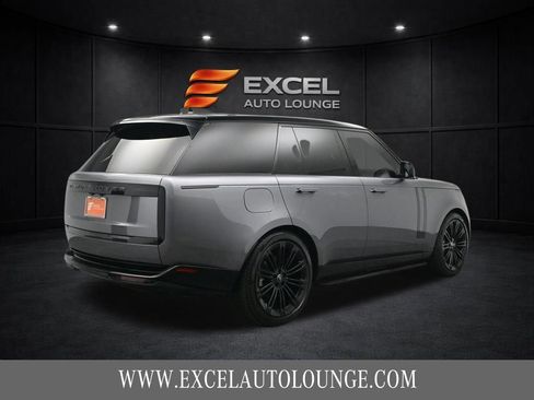 Used 2024 Land Rover Range Rover SE image 6