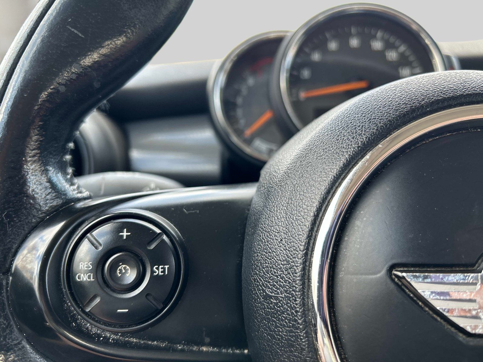 Used 2017 MINI Cooper 2-Door Hardtop FWD image 18