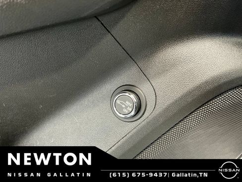 Used 2019 GMC Acadia Denali w/ Technology Package FWD image 29