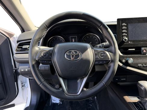 Used 2022 Toyota Camry SE w/ Carpet Mat Package (TMS) FWD image 12