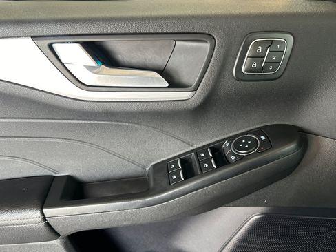Used 2024 Ford Escape Platinum AWD/4WD image 11