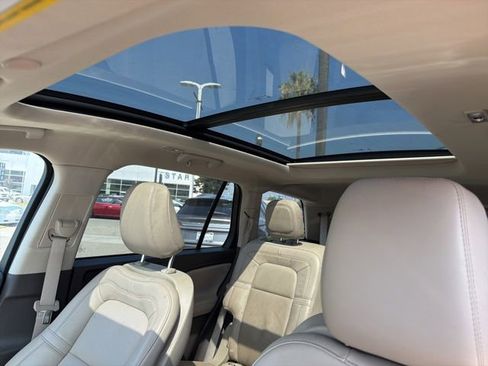 Used 2023 Lincoln Aviator Reserve RWD image 18