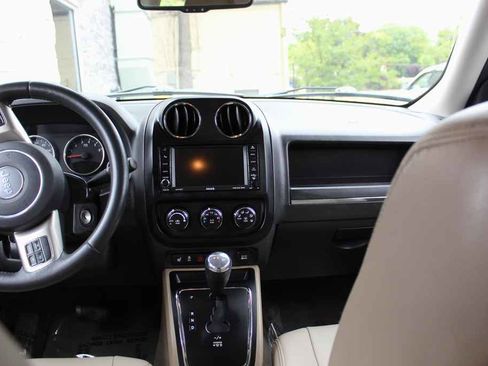 Used 2012 Jeep Patriot Limited FWD image 26