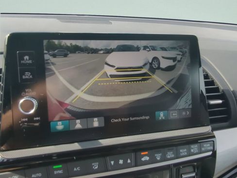 New 2026 Honda Odyssey Touring image 16