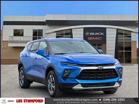 Used 2025 Chevrolet Blazer LT w/ Driver Confidence Package FWD image 8