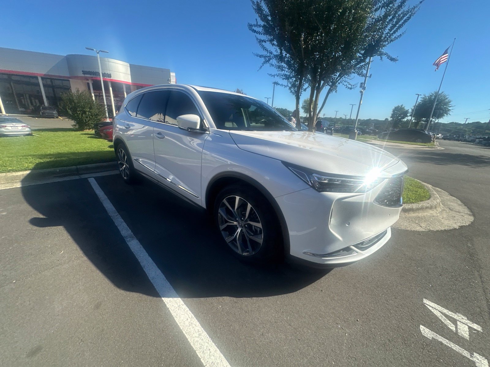 Used 2024 Acura MDX w/ Technology Package AWD/4WD image 21