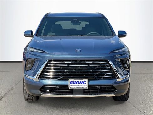 New 2026 Buick Enclave Preferred image 2