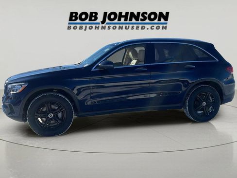 Used 2021 Mercedes-Benz GLC 300 4MATIC w/ Premium Package image 4