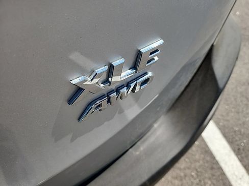 Used 2015 Toyota RAV4 XLE AWD/4WD image 10