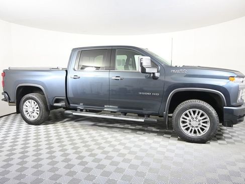 Used 2020 Chevrolet Silverado 3500 High Country w/ Z71 Off-Road Package AWD/4WD image 9