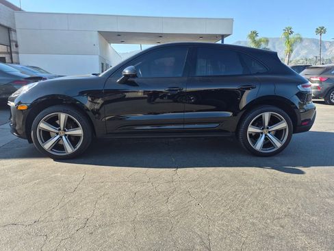 Used 2023 Porsche Macan image 4