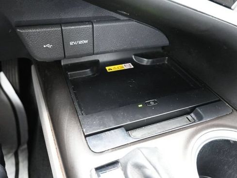 Used 2024 Toyota Camry XLE FWD image 38