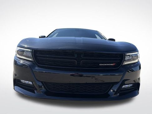 Used 2021 Dodge Charger SXT w/ Blacktop Package image 12
