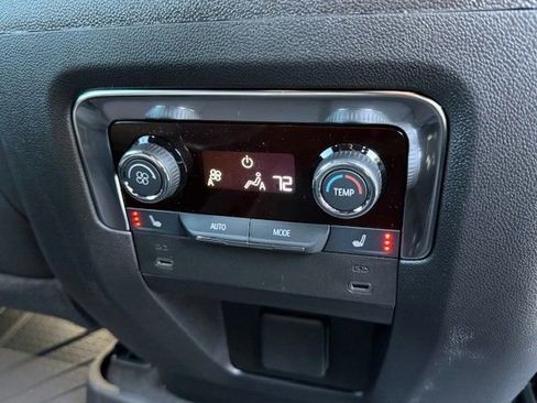 New 2025 Chevrolet Tahoe High Country image 17