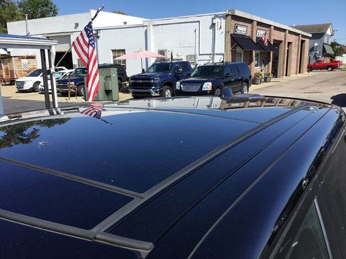 Used 2019 Land Rover Range Rover Sport HST image 10