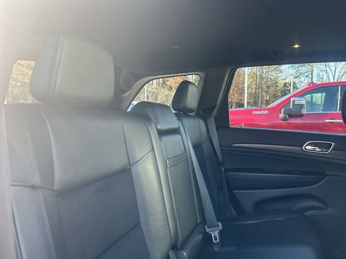 Used 2018 Jeep Grand Cherokee Altitude image 13