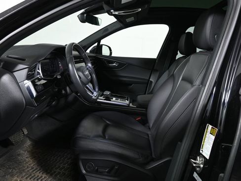 Used 2020 Audi Q7 3.0T Premium Plus w/ Premium Plus Package AWD/4WD image 3