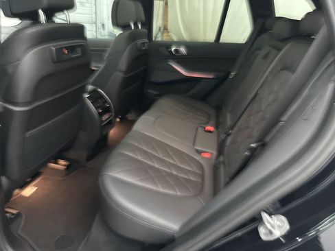 Used 2023 BMW X5 sDrive40i w/ M Sport Package image 25