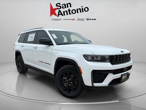 New 2026 Jeep Grand Cherokee L 4WD image 1