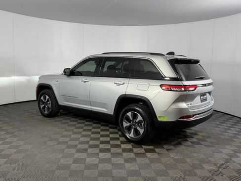 Used 2023 Jeep Grand Cherokee 4WD 4xe w/ Luxury Tech Group II image 9