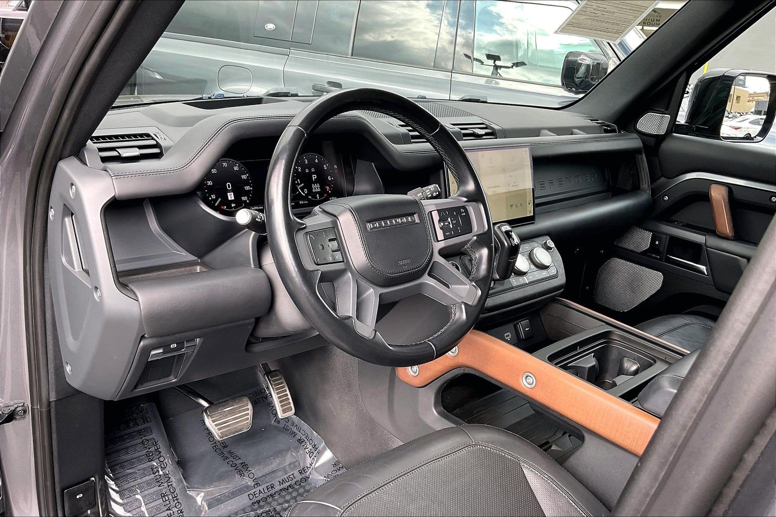 Certified 2023 Land Rover Defender 130 X AWD/4WD image 17