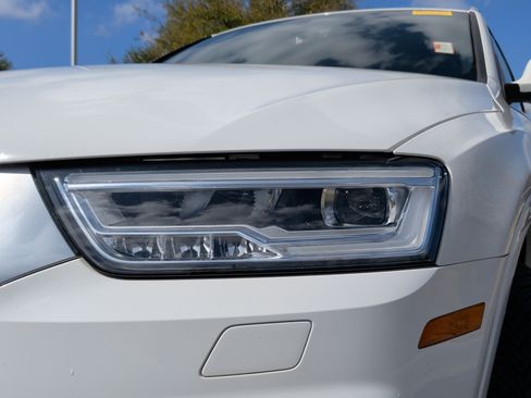 Used 2018 Audi Q3 2.0T Premium Plus image 3