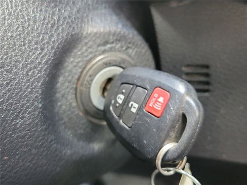 Used 2023 Toyota Tacoma SR AWD/4WD image 29