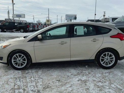 Used 2018 Ford Focus SE image 5