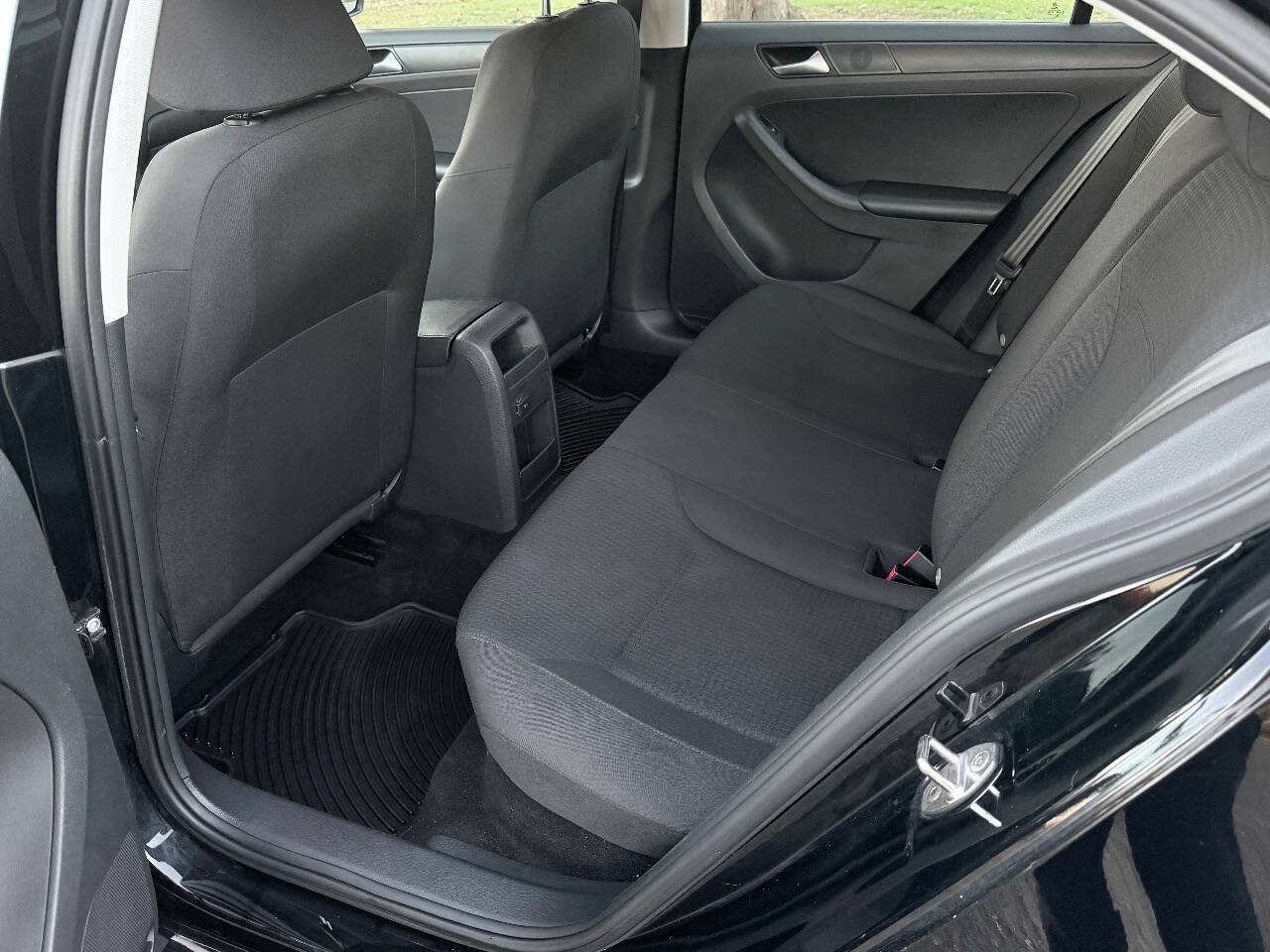 Used 2016 Volkswagen Jetta S FWD image 12