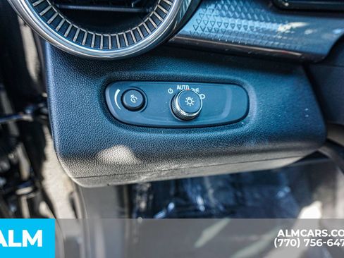Used 2025 Chevrolet Trax ACTIV w/ Sunroof Package FWD image 36