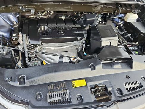 Used 2019 Toyota Highlander LE image 14