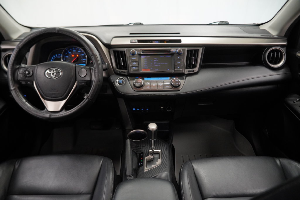 Used 2013 Toyota RAV4 Limited AWD/4WD image 3