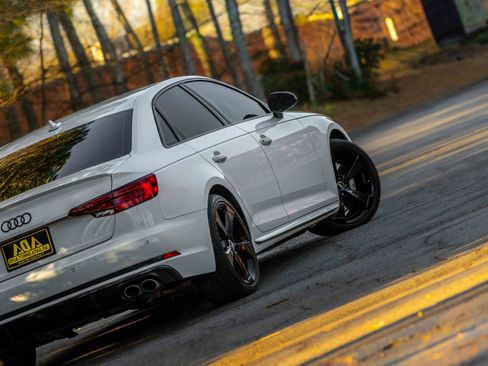 Used 2019 Audi S4 Premium Plus w/ Premium Plus Package image 26