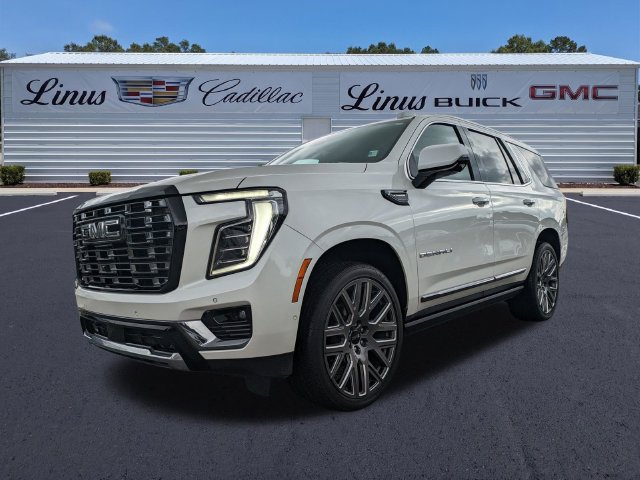 Used 2025 GMC Yukon Denali Ultimate AWD/4WD image 8