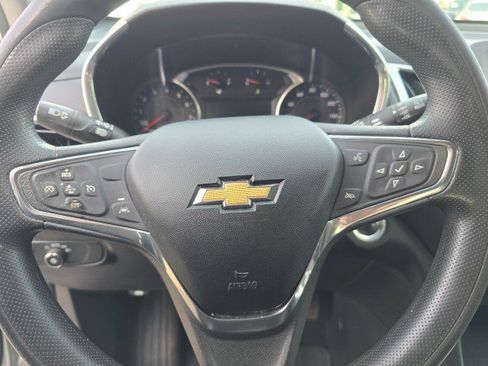 Used 2020 Chevrolet Equinox LT image 27