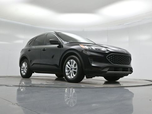 Certified 2022 Ford Escape SE image 44
