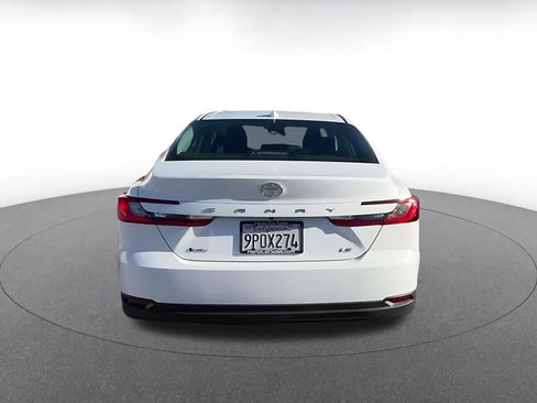 Used 2025 Toyota Camry LE image 12