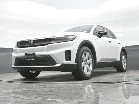 Used 2024 Honda Prologue EX image 25