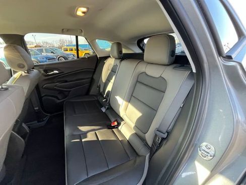 Used 2025 Chevrolet Trax ACTIV w/ Sunroof Package image 27