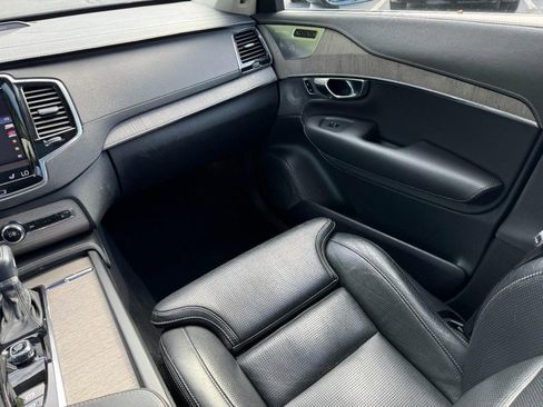 Used 2022 Volvo XC90 T6 Inscription w/ Advanced Package image 17