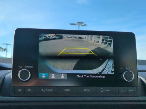 Used 2025 Honda CR-V LX image 26