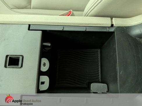 Used 2010 Ford Taurus SEL FWD image 22