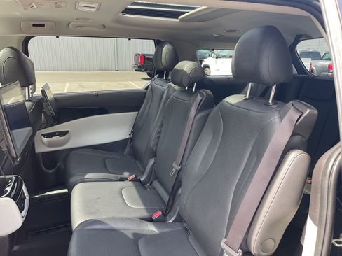 Used 2024 Kia Carnival SX Prestige FWD image 23